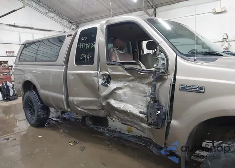 2004 Ford F-250 Lariat/Xl/Xlt from USA, damaged, VIN 1FTNX21P94ED59624